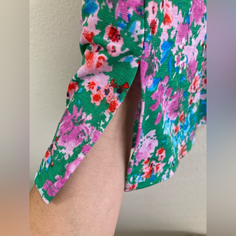 Dear Scarlett Lizzy Blouse in Floral Print Size M - Picture 6 of 9